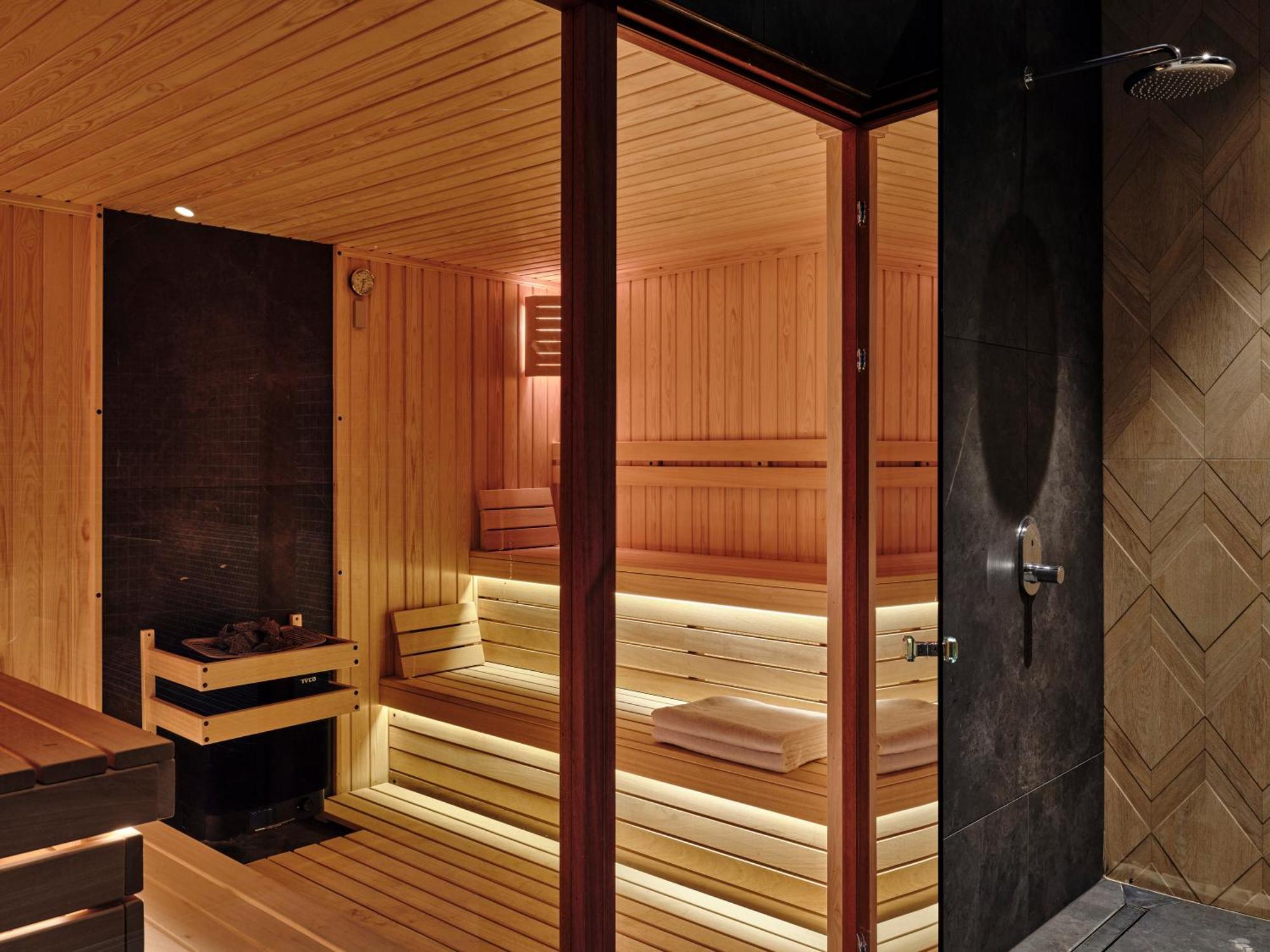 Crowne Plaza By Ihg
