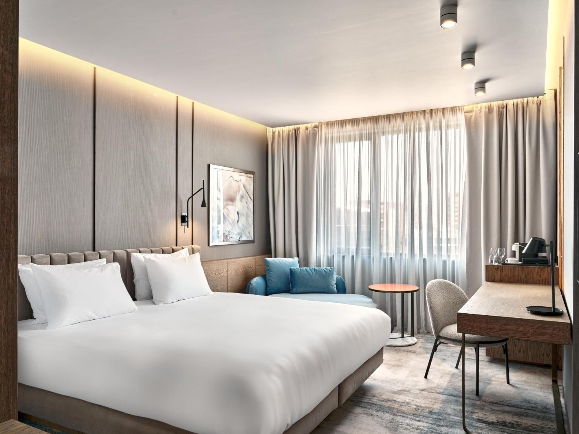 Crowne Plaza By Ihg Ξενοδοχείο