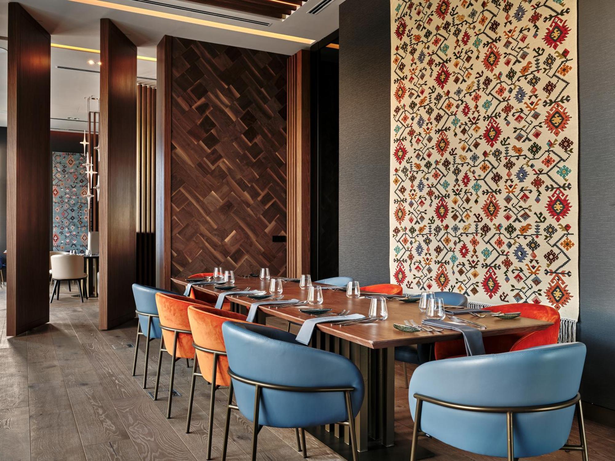 Crowne Plaza By Ihg 5*
